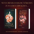 "BLOOD & BETRAYAL" in goldener Schrift, darunter Blumen und eine schwarze Schlange. Auf der rechten Seite: Spice-Level mit Symbolen.