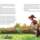 Zwei Kinder entdecken ein flauschiges, honiggelbes Wesen mit großen Augen und Hörnchen auf einem Baumstamm.