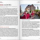 ZIELE AALBORG | AALBORG vorne, darunter Infos zur Region und Einwohnerzahl. Links handgezeichnete Karte. Rechts Foto von kostümiertem Aalborg Karneval.
