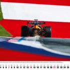 "Februar 2027" links, Kalender unten. Ein Formel-1-Auto auf der Strecke, Funken sprühen, im Hintergrund rot-weiße Tribüne.