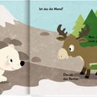 Text: „Ist das die Mama? Nein, das ist nicht die Mama. Das ist das Rentier.“  
Illustration: Ein Eisbär und ein Rentier im Schnee.