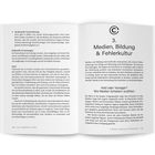 Links: Text zu struktureller Unterstützung und kulturellen Erwartungen. Rechts: Überschrift "Medien, Bildung & Fehlerkultur", Diskussion über Medienwahrnehmung. Untertitel: "Held oder Versager? Wie Medien Scheitern erzählen". Seitenzahlen unten.