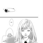 "Das erste Lächeln", "Oh?", "Ist das nicht Chen Chi-Ens große Schwester... Chen Hsiao-Han?". Illustration eines Mädchens.