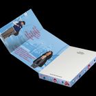 Text des Autors: 
„Er hörte die Reste einer Lebensstimme in einem Ozean.“  
Illustration von zwei Menschen in Winterkleidung.