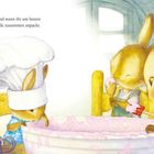 Text: "und wann ihr am besten alle zusammen anpackt." Illustration: Drei Hasen backen gemeinsam, einer trägt eine Kochmütze.