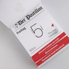 Kalenderblatt: Freitag, 5. März. Notiz: "Unterhose wechseln". Text: "Diesmal haben sie sich übernommen: Facebook kauft Facebook".