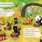 "Pause in der Dschungelschule", Tiere sitzen auf Baumstümpfen, ein Panda, ein roter Panda, ein Elefant, alle in einer grünen Umgebung.