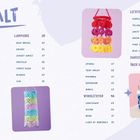 Inhaltsverzeichnis mit Kapiteln wie "WILLKOMMEN," "LAMPIONS," "LICHTERKETTE." Bunte Häkeldesigns sind auf rosa und lila Hintergründen.
