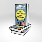 Covertext: "Andreas Eschbach, Ins fahle Herz des Sommers, Roman" mit gelbem Mond, trockene Äste und "SPIEGEL Bestseller"-Label.