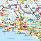 Karte von Algarve mit nummerierten Sehenswürdigkeiten und Ortsnamen wie Lagos, Faro und Tavira entlang der Küste.