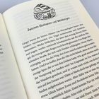 "Zwischen Obsthäinen und Weinbergen" steht als Titel. Oben eine Illustration einer Schnecke mit Pflanzen. Text darunter.