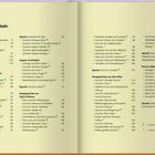 "Zucchini-Kartoffel-Stampf" Rezept mit Zutatenliste und Zubereitung; daneben zwei Schüsseln mit Stampf, dekoriert mit Schnittlauch.