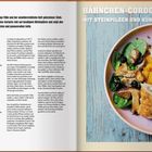 Hähnchen-Cordon-Bleu mit Steinpilzen und Kürbispüree. Rezept und Bild eines Gerichts auf einem rosa Teller.