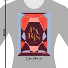 "PARiS" und "A CITY PORTRAIT" sind die Haupttexte. Abstraktes Design auf einem grauen T-Shirt. Maße: 22 b x 29 h cm.