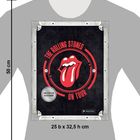 Text: "The Rolling Stones", "On Tour", "Deutsche Ausgabe". Illustration: Rote Zunge und Lippen in einem Kreis. Maße: 25 b x 32,5 h cm.