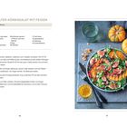 Grillierter Kürbissalat mit Feigen; Zutatenliste und Zubereitung; Foto mit Salat, Kürbis, Feigen, Nüssen und Dressing.