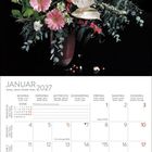 Januar 2027, Monatskalender, dekoriert mit Blumenstrauß aus rosa Gerbera, weißen Lilien und grünen Blättern.