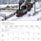 Kalenderblatt: Januar 2027. Dampflokomotive auf schneebedeckten Gleisen, umgeben von einer Winterlandschaft.