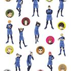 Anime-Charaktere in blauen Fußballtrikots mit Nummern von 1 bis 13. Bunte Kreise mit nahen Porträts.