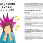 "Wie ruhig fühlst du dich?" 
Illustration einer Person, die das Gesicht bedeckt, mit rosa und gelben Elementen im Hintergrund.