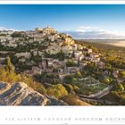 1. Gordes, Vaucluse.

Gordes erstreckt sich malerisch auf einem Hügel mit vielen historischen Gebäuden und üppigem Grün im Sonnenlicht. Darunter Kalendertage.