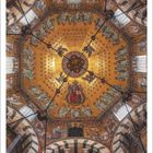 Kalender für Januar 2027. Innenansicht einer Kuppel mit Mosaiken und Säulen. Oben mittig ist eine religiöse Szene dargestellt.