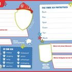 Vorlage mit Texten zum Ausfüllen: "Das bin ich", "Ich heiße", "Mein Spitzname", "Mein Geburtstag", "Das finde ich p(a)wtastisch", und mehr. Rechtskindliche Figuren, bunte Farben und Sterne.