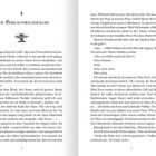 1 DER BIBLIOTHEKSDRACHE

Ratsch! In hohem Bogen flog das Gaffa Tape zum Fensterbrett und landete neben meinem Handy...