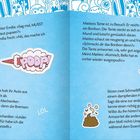 Zwei Illustrationen: "POOP!" und eine Katze. Text: Witze über Pupsen, Bonbons, Bremsen, Fliegen auf Hundehaufen.