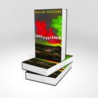 Der Text zeigt: "PAULINE HATSCHER", "ÜBER VIER LEBEN", "ROMAN", "Eichborn". Hintergrund in Rot und Grün. Drei Bücher gestapelt.