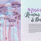 "Mysterious Realms Above & Below" in verschnörkelter Schrift. Illustration von Quallen und Pilzen in pastelligen Tönen.