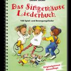 Text: "Das Singmäuse Liederbuch, 100 Spiel- und Bewegungslieder, Originalgetreue Neuauflage, Spiel lieder für die Kleinsten." Illustration von fröhlichen Kindern mit Mäuseohren.