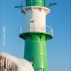 Kalender Januar 2027 mit Leuchtturm, Karte mit "Deutschland", "Schweden" und Position der "Ostsee".