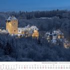 Kalender für Januar 2027. Schloss Burg im Schnee, umgeben von winterlichem Wald bei Dämmerung.