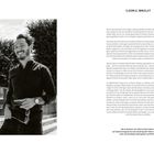 **CEDRIC GROLET**

Foto: Ein Mann lächelt, steht draußen, hält ein Handy und eine Sonnenbrille. Hintergrund: Bäume und Gebäude.