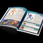 Texte: "He-Man", "Skeletor", "Man-At-Arms", "Beast Man". Eine offene Buchseite mit bunten Illustrationen von Figuren.