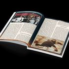 Das Buch zeigt Artikel mit Titeln "Philosophische Konturen", "Existenzielle Freiheit und Wahl" und "Licht und Dualismus".