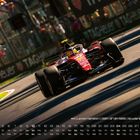 "44 | Lewis Hamilton | GBR | 07.01.1985 | Scuderia Ferrari HP" Text am unteren Rand. Rennwagen auf der Strecke. Rennkalender darunter.