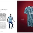 Kapitel 1: Definition eines klassischen Fußballtrikots. Links Spieler in Trikot; rechts blaues Ajax 2020/21 Auswärtstrikot.