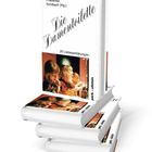 "Die Damentoilette", Friederike Schilbach (Hg.), 20 Liebeserklärungen. Stapel von Büchern mit Foto von Frauen in einem Raum.
