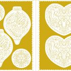 Ornamentale Illustration mit Vögeln und Pflanzenmotiven in runden, herz- und tränenförmigen Rahmen auf goldgelbem Hintergrund.