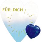 "FÜR DICH" steht auf einem großen, rosa-weißen Herz mit einem kleineren dunklen Herz in der Ecke.