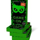"SPIGEL Bestseller", "NAVESSA ALLEN", "GAME ON", "Unsere Leseempfehlung: AB 18 JAHRE". Grüne Bücherstapel.