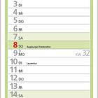 August 2027 Kalender mit einem Bild von einem Gartenstuhl und Blumen vor einer grünen Wiese.