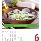 "Bayrischer Rettichsalat" steht auf einem grünen Band. Kalendereintrag: Dienstag, 6. Juli. Bild eines Rettichsalats.