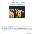 LÖSUNG: Donna Summer, US-amerikanische Sängerin. Foto eines Mikrofons. Geburtstage am 12. Februar: u.a. Lincoln, Darwin.