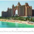 Text: "Dubai, Atlantis Hotel" und Zahlen von 1 bis 30. Das Hotel ist groß, palastartig, am Strand, mit türkisfarbenem Wasser.
