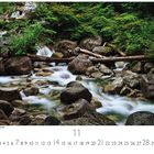 Text: "Kanada, Shannon Falls Squamish", "CASARES EDITION", Kalenderseite November. 
Ein Wasserfall fließt durch einen bewaldeten, steinigen Bereich.