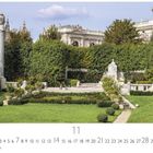 "Wien, Volksgarten" und "11" unten. Ein gepflegter Garten mit Statuen, Büschen, Skulpturen und einem historischen Gebäude im Hintergrund.