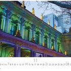 "Börse, Luminale" steht unten links. Gebäude mit bunten Lichtern beleuchtet, klassischer Baustil mit Säulen und Skulpturen.